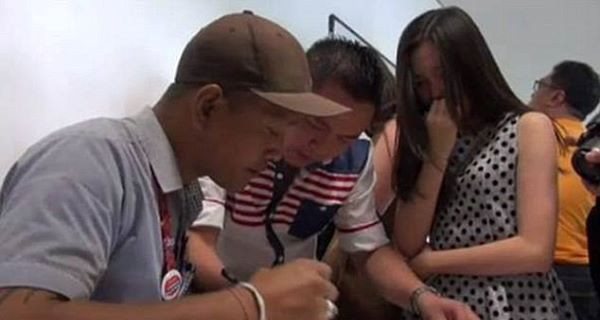 [LIVE] Tạm dừng tìm kiếm máy bay AirAsia do trời tối ảnh 30