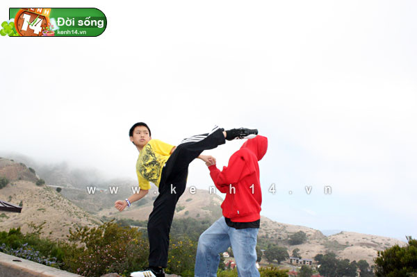 Derick đã phải tập luyện rất chăm chỉ để chuẩn bị cho trận thi đấu này. Derick đã phải tập luyện rất chăm chỉ để chuẩn bị cho trận thi đấu này