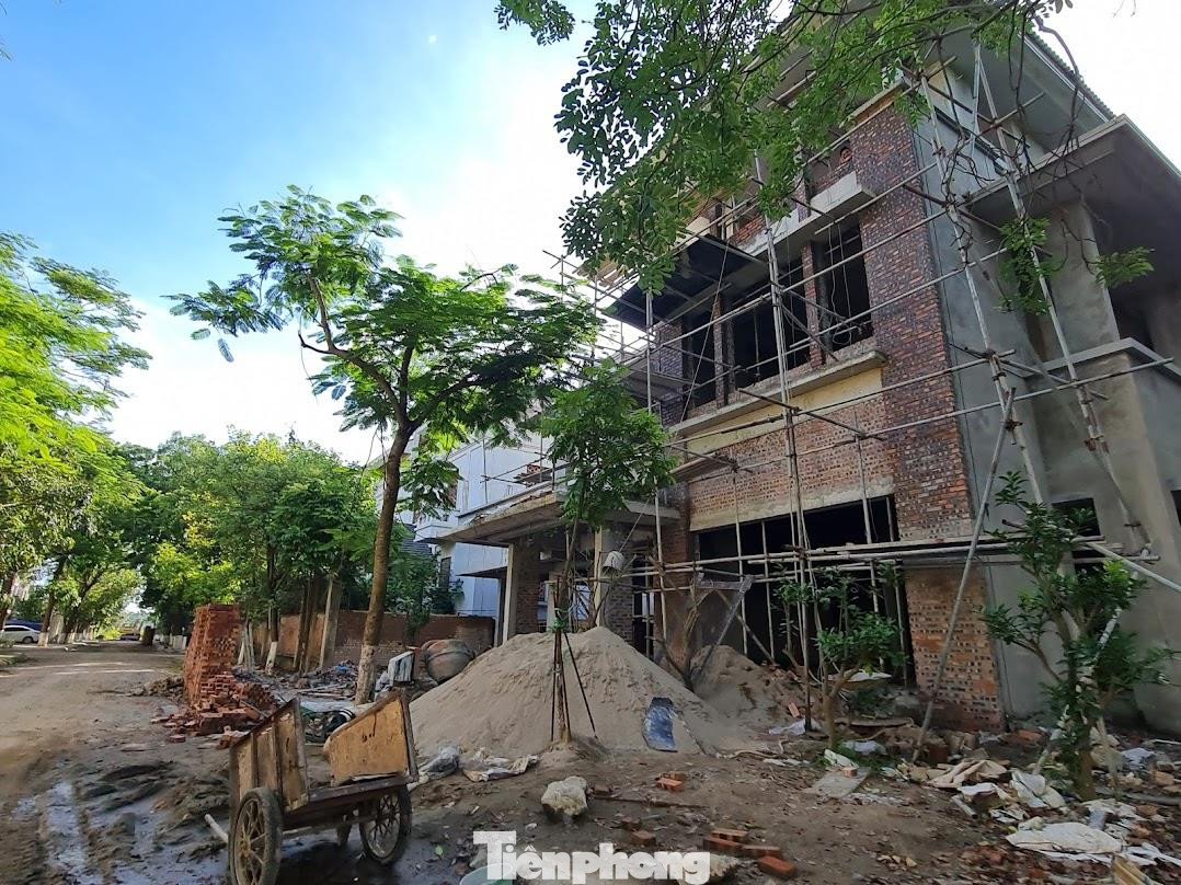 Những tuổi làm nhà năm Nhâm Dần 2022 đẹp nhất bao gồm các tuổi sau: Ất Mùi 1955; Nhâm Dần 1962; Ất Tỵ 1965; Tân Hợi 1971; Giáp Dần 1974; Quý Hợi 1983; Kỷ Tỵ 1989; Mậu Dần 1998… Ảnh: Ninh Phan.