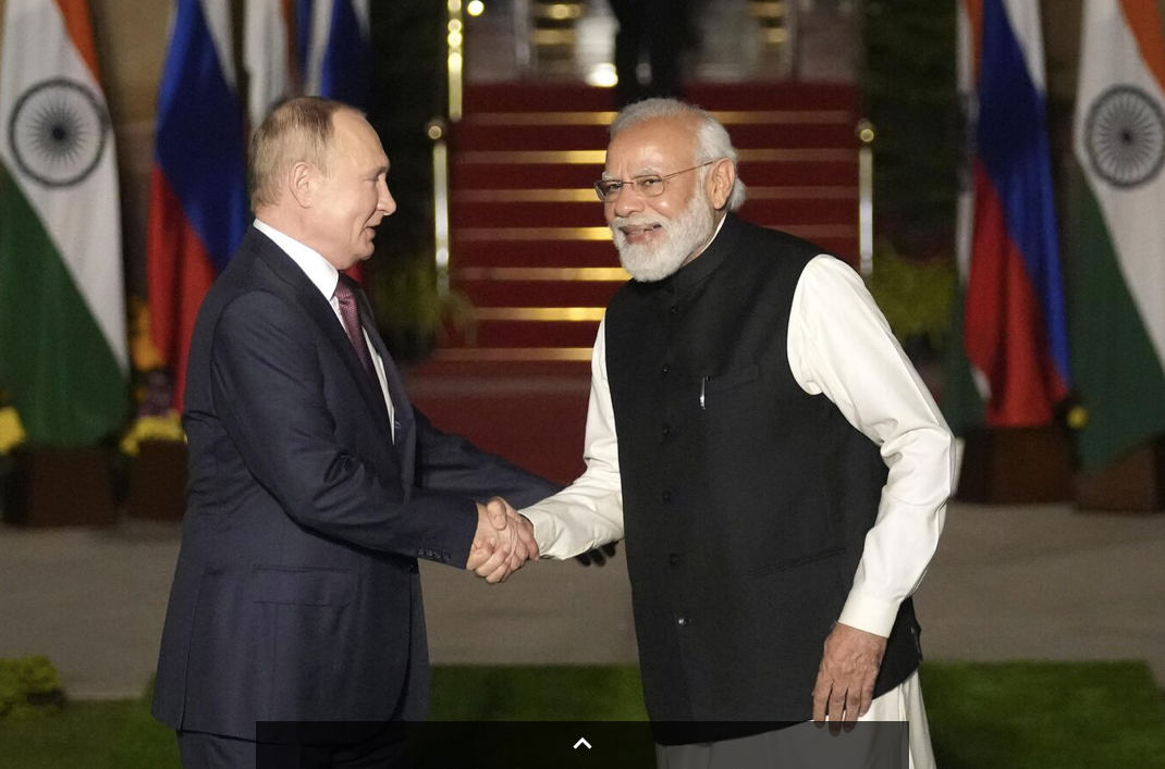 Thủ tướng Ấn Độ Narendra Modi và Tổng thống Nga Vladimir Putin trong cuộc gặp năm 2021. (Ảnh: Sputnik)