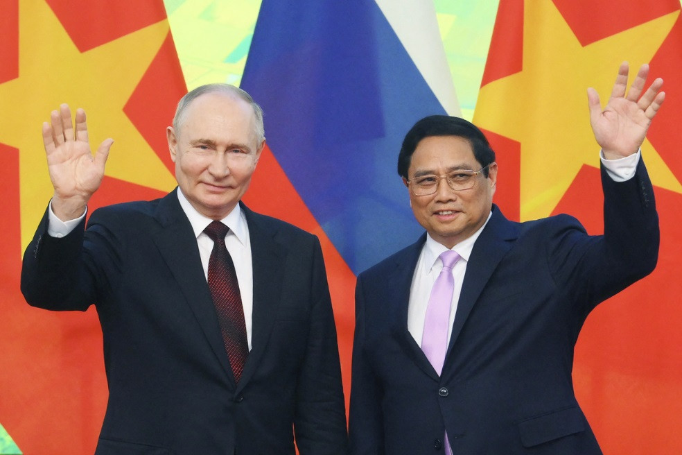 Thủ tướng Phạm Minh Chính và Tổng thống Nga Putin chụp ảnh chung trước cuộc hội kiến ngày 20/6. (Ảnh: Như Ý) Thủ tướng Phạm Minh Chính và Tổng thống Nga Putin chụp ảnh chung trước cuộc hội kiến ngày 20/6. (Ảnh: Như Ý)