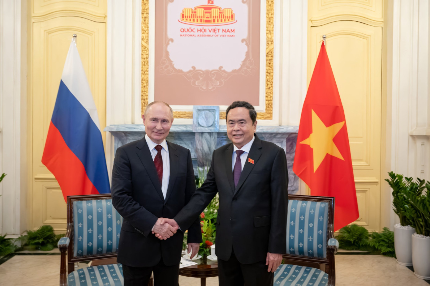 Chủ tịch Quốc hội Trần Thanh Mẫn hội kiến Tổng thống Nga Putin. (Ảnh: Phạm Thắng) Chủ tịch Quốc hội Trần Thanh Mẫn hội kiến Tổng thống Nga Putin. (Ảnh: Phạm Thắng)