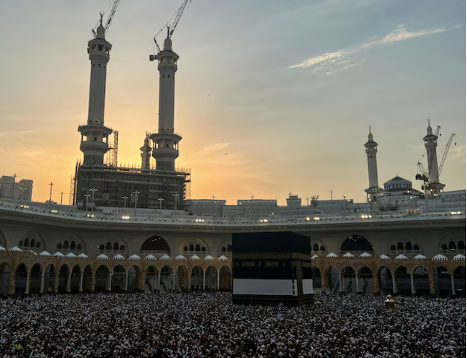 Biển người ở thánh địa Mecca ngày 18/6. (Ảnh: Reuters)