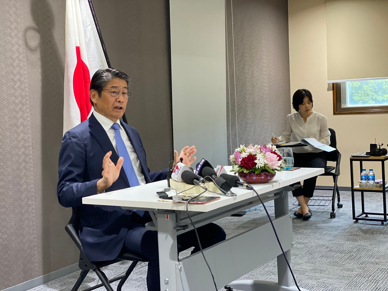 Đại sứ Nhật Bản Ito Naoki trong cuộc gặp báo chí ngày 28/6. (Ảnh: Thu Loan)