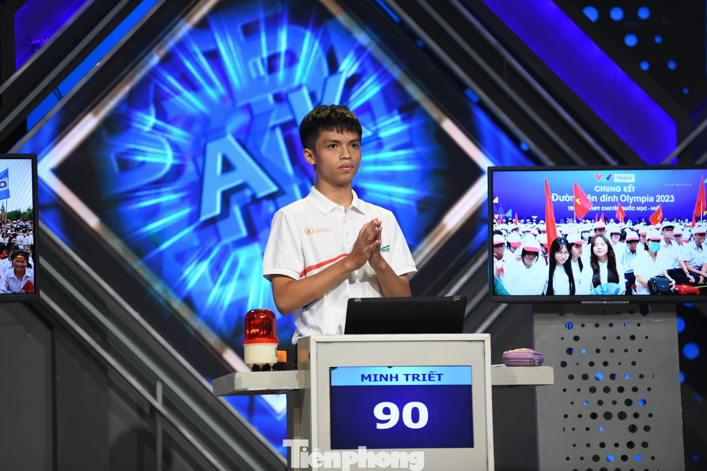 Nguyễn Minh Triết trong trận chung kết Đường lên đỉnh Olympia, diễn ra sáng nay 8/10. Ảnh: Như Ý Nguyễn Minh Triết trong trận chung kết Đường lên đỉnh Olympia, diễn ra sáng nay 8/10. Ảnh: Như Ý