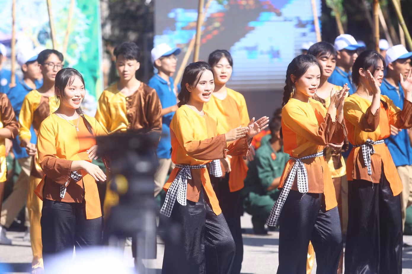 Nam sinh Thanh Hóa Lê Xuân Mạnh vô địch Đường lên đỉnh Olympia 23 ảnh 28 Nam sinh Thanh Hóa Lê Xuân Mạnh vô địch Đường lên đỉnh Olympia 23 ảnh 28