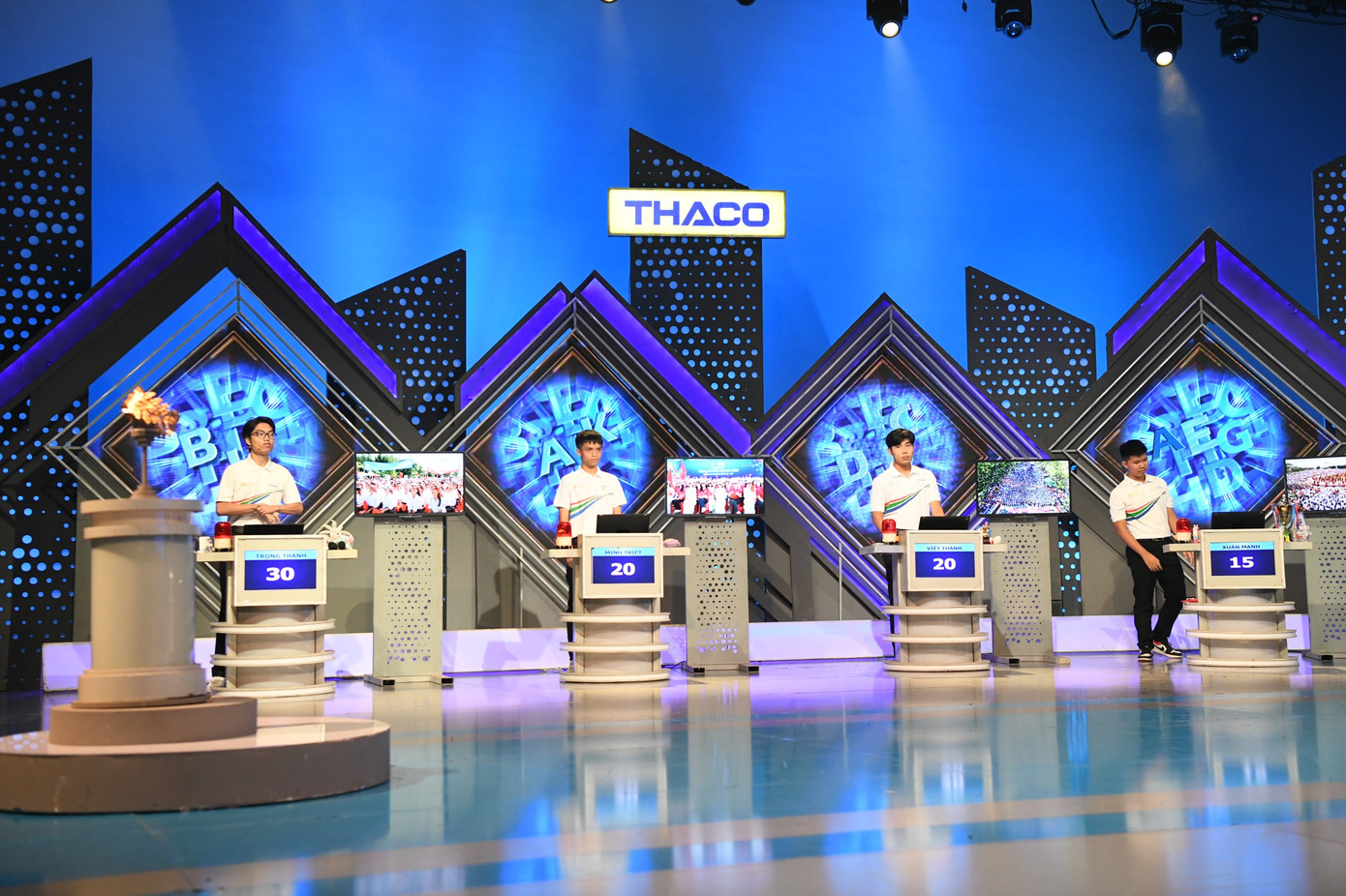 Nam sinh Thanh Hóa Lê Xuân Mạnh vô địch Đường lên đỉnh Olympia 23 ảnh 61