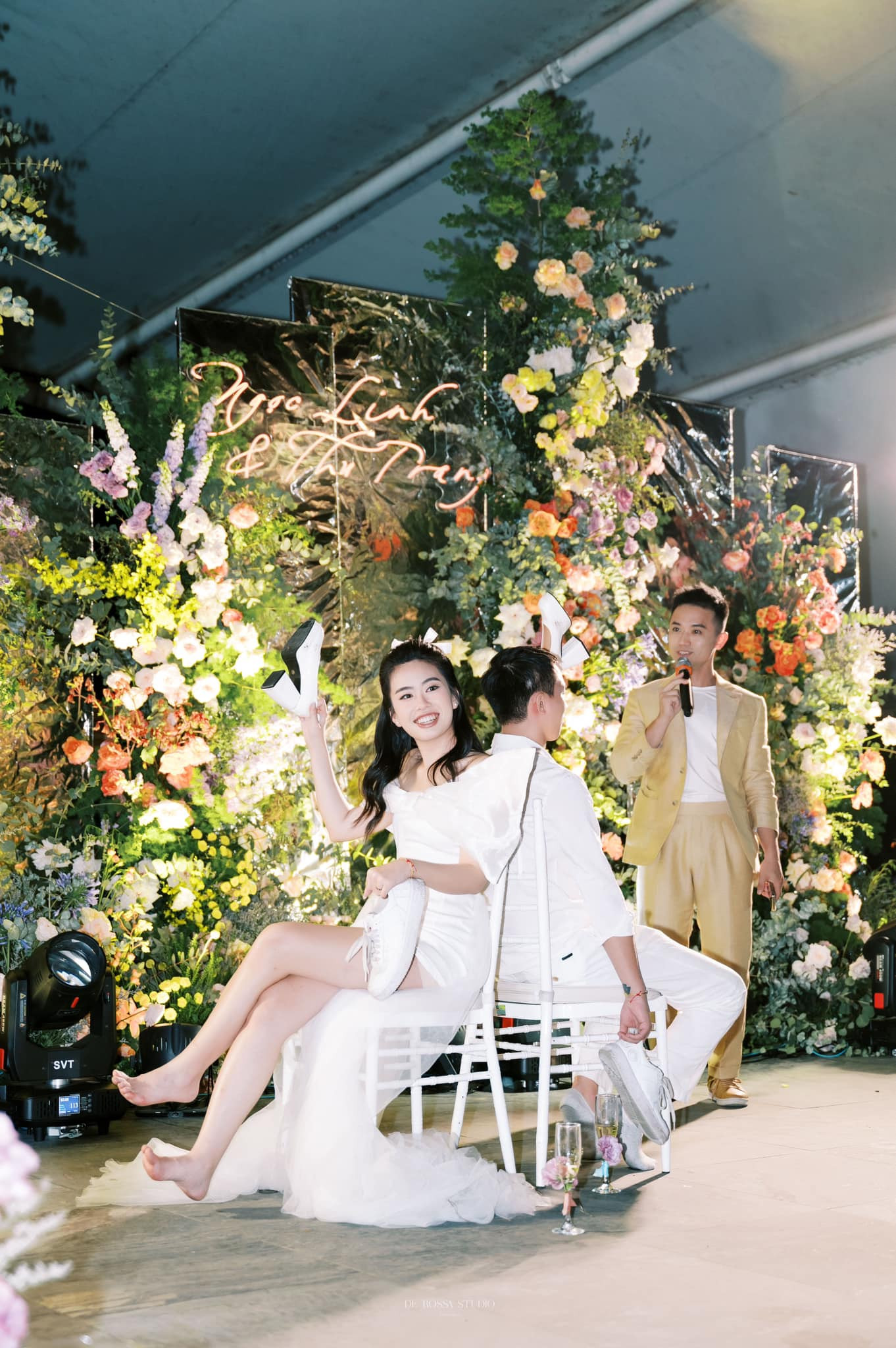 Những trò chơi dành cho cô dâu, chú rể và bạn bè cũng sẽ giúp mọi người kết nối với nhau nhiều hơn và hiểu về câu chuyện của cặp đôi sâu sắc hơn.