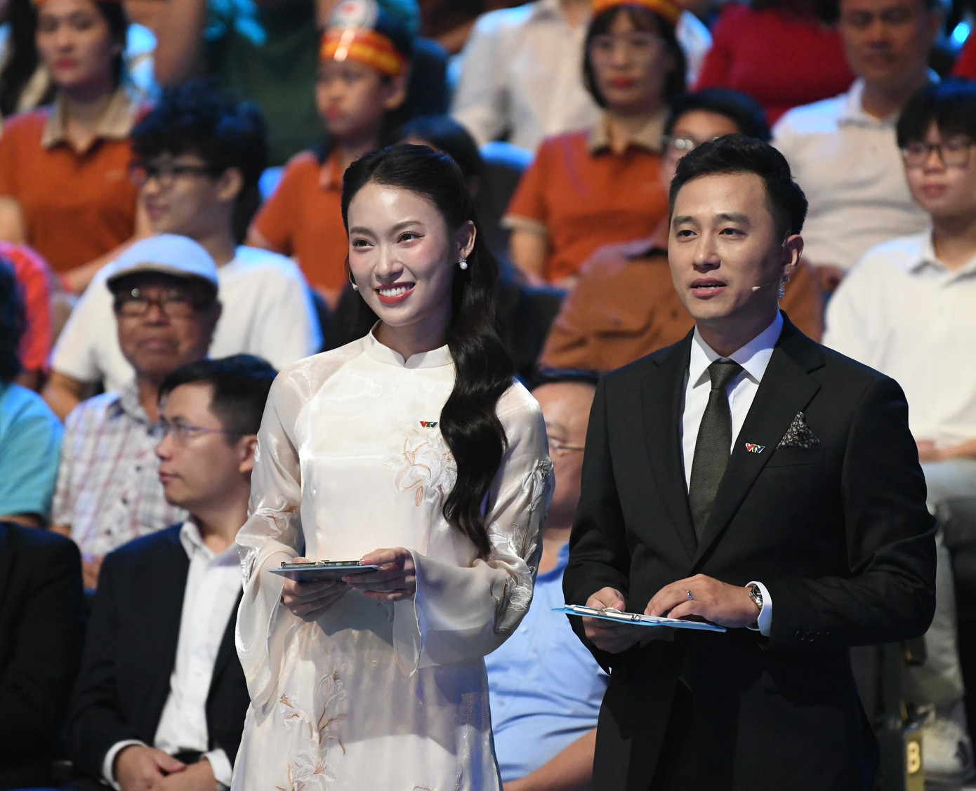 MC Khánh Vy và MC Ngọc Huy. Ảnh: Như Ý