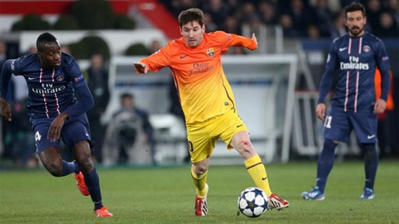 Messi ghi bàn nhưng lại dính chấn thương. Messi ghi bàn nhưng lại dính chấn thương
