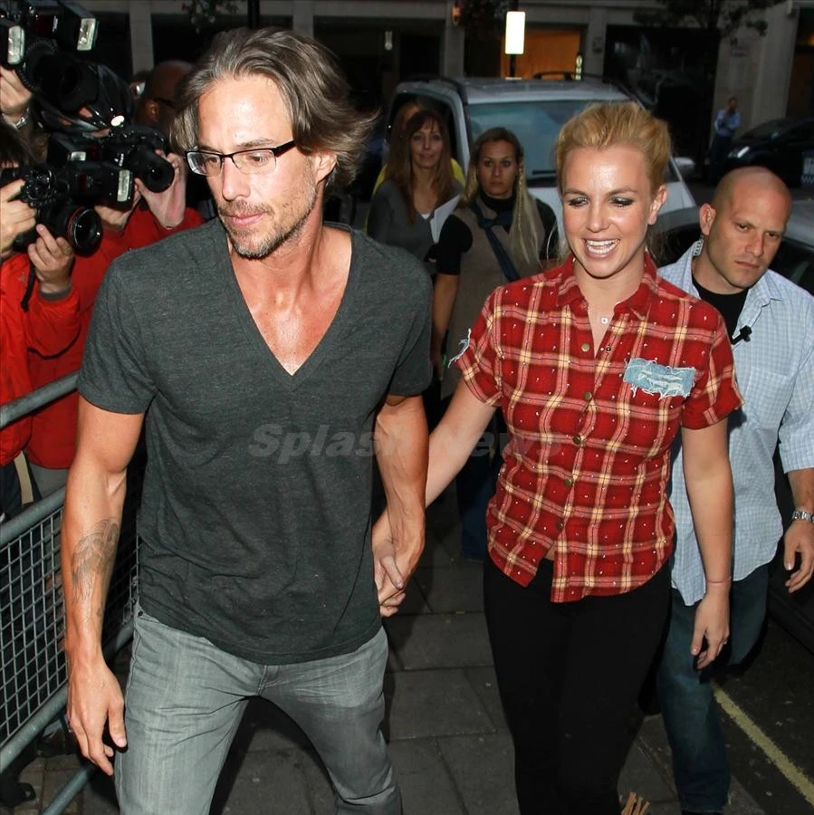 Luôn theo sát Britney như hình với bóng