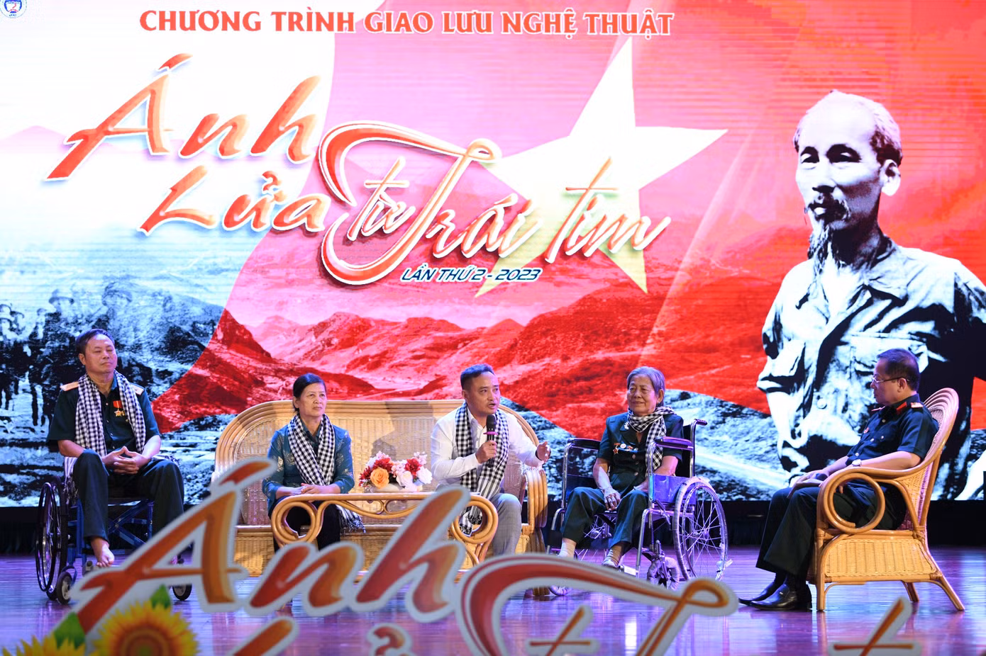 Thắp sáng 'Ánh lửa từ trái tim' ảnh 53