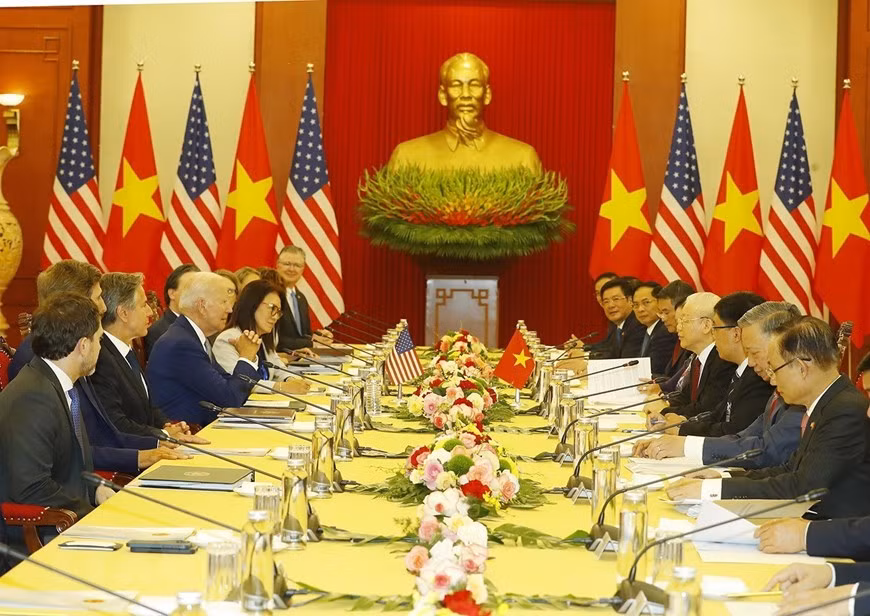 Tổng thống Mỹ Joe Biden bắt đầu chuyến thăm cấp Nhà nước đến Việt Nam ảnh 35 Tổng thống Mỹ Joe Biden bắt đầu chuyến thăm cấp Nhà nước đến Việt Nam ảnh 35