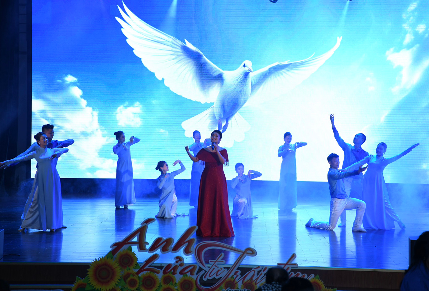 Thắp sáng 'Ánh lửa từ trái tim' ảnh 67