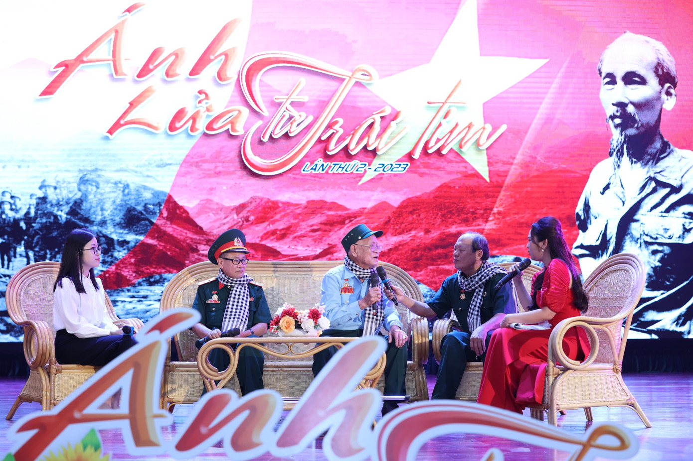 Thắp sáng 'Ánh lửa từ trái tim' ảnh 33