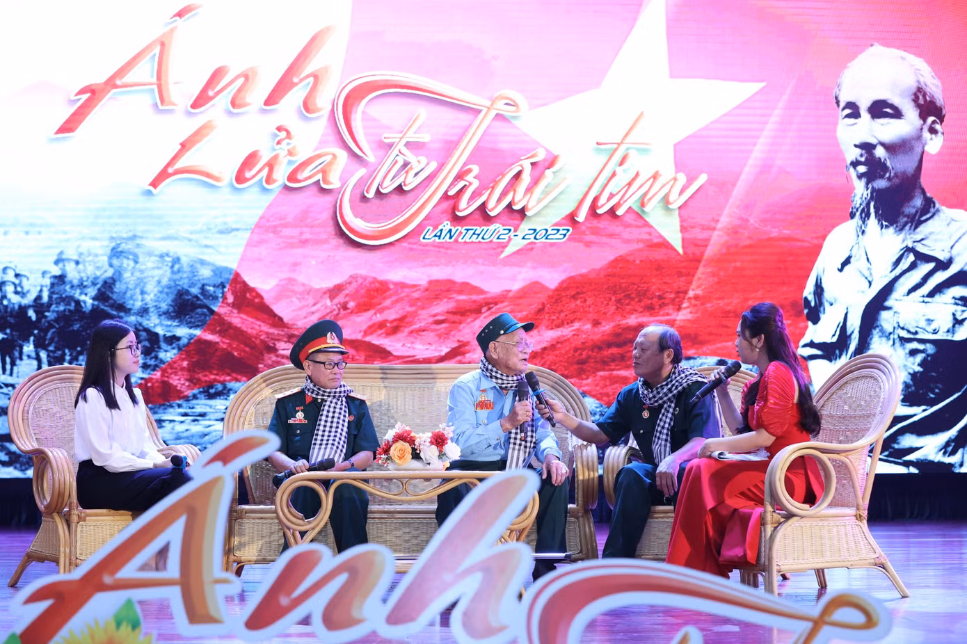 Thắp sáng 'Ánh lửa từ trái tim' ảnh 33
