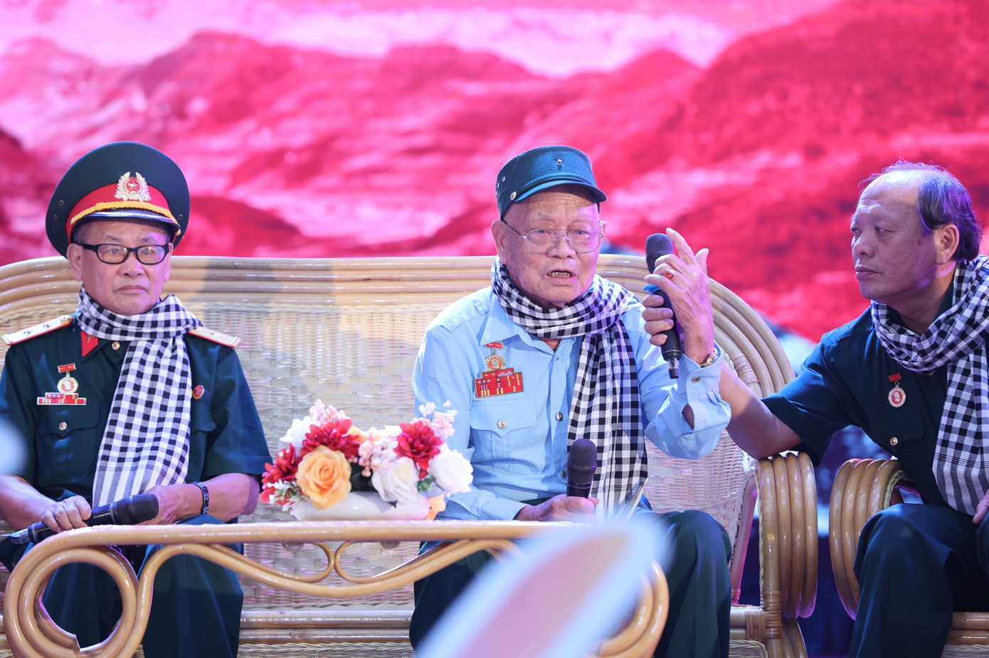 Thắp sáng 'Ánh lửa từ trái tim' ảnh 34