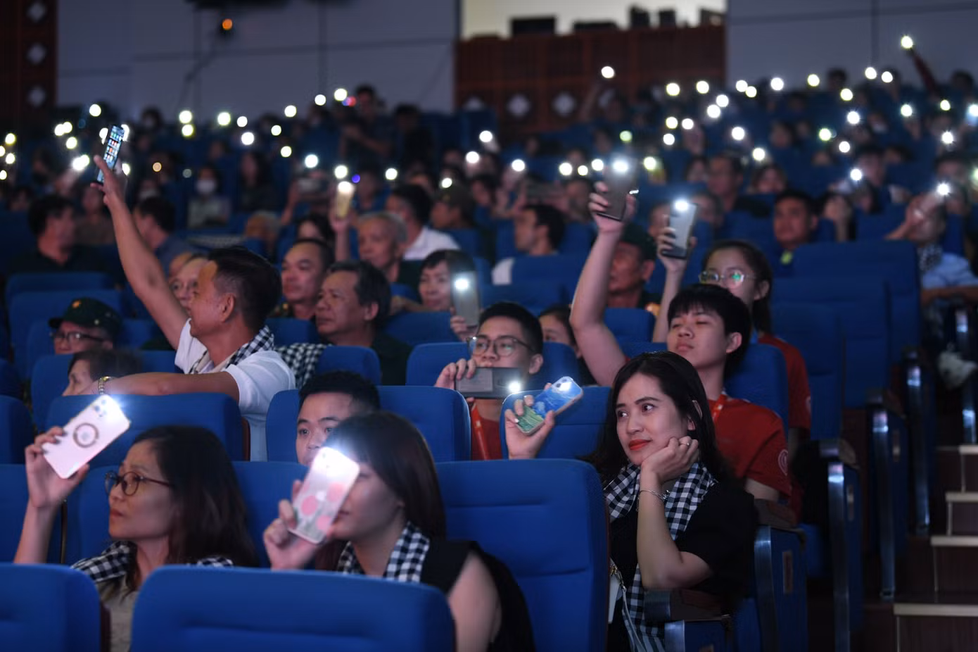 Thắp sáng 'Ánh lửa từ trái tim' ảnh 49