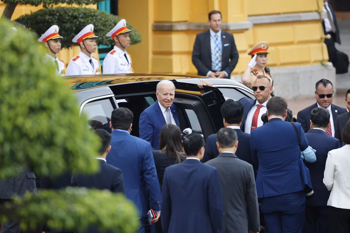 Đây là lần đầu tiên một tổng thống Mỹ thăm cấp Nhà nước theo lời mời của Tổng Bí thư Đảng Cộng sản Việt Nam và cũng là lần đầu tiên, cả tổng thống và phó tổng thống Mỹ cùng thăm Việt Nam trong một nhiệm kỳ. Đây là lần đầu tiên một tổng thống Mỹ thăm cấp Nhà nước theo lời mời của Tổng Bí thư Đảng Cộng sản Việt Nam và cũng là lần đầu tiên, cả tổng thống và phó tổng thống Mỹ cùng thăm Việt Nam trong một nhiệm kỳ.