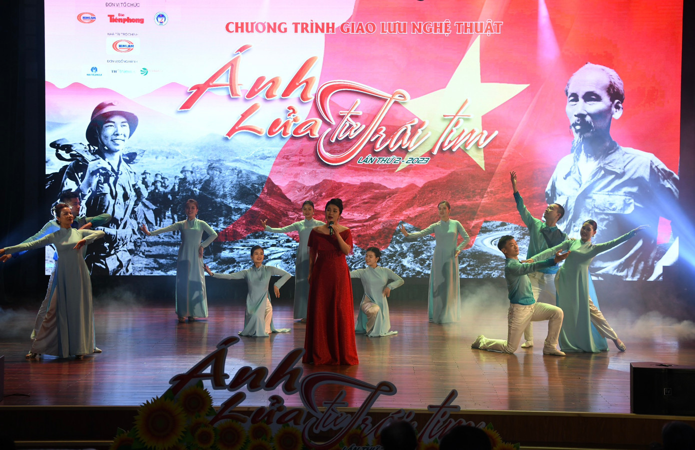 Thắp sáng 'Ánh lửa từ trái tim' ảnh 66