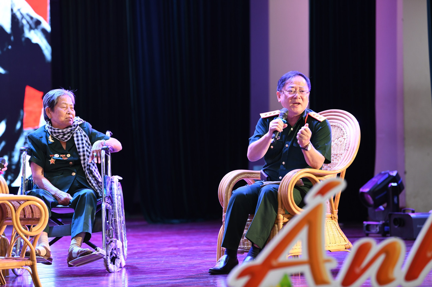 Nhà báo Lê Xuân Sơn: ‘Xin hãy yêu mến hơn nữa, kính trọng hơn nữa, quan tâm hơn nữa và chăm sóc nhiều hơn nữa trong khi còn chưa quá muộn’