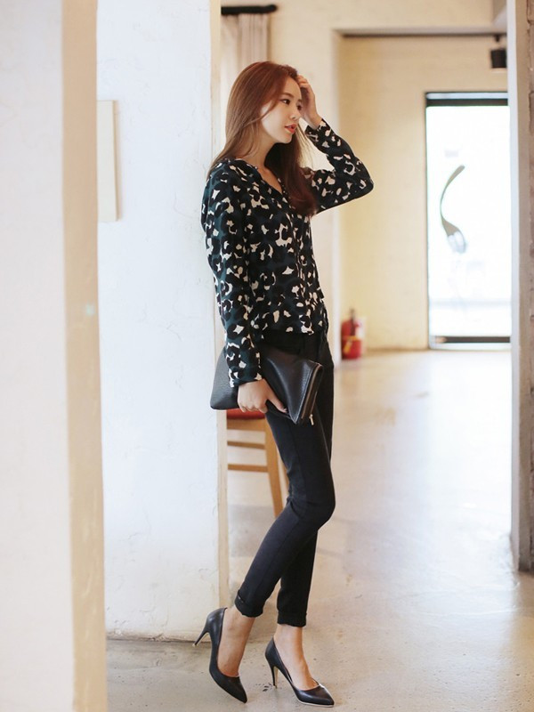 Xanh rêu - Trắng: Xu hướng kết hợp mới cho nàng công sở ảnh 11