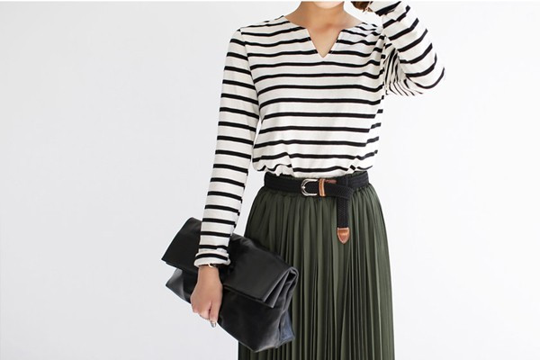 Xanh rêu - Trắng: Xu hướng kết hợp mới cho nàng công sở ảnh 7