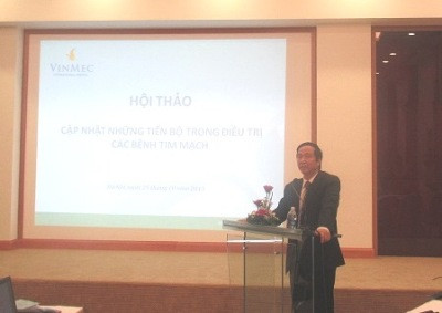 Giáo sư Liêm phát biểu khai mạc