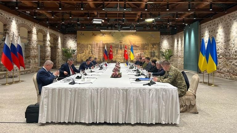 Cuộc đàm phán tại Istanbul (Thổ Nhĩ Kỳ) hồi cuối tháng 3. Ảnh: Sputnik