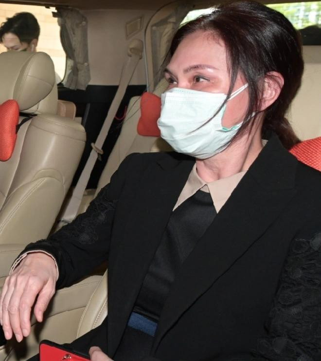 Khấu Hồng Bình bị kết án tù giam vì kê khai khống hồ sơ thuế. Ảnh: Sinchew. Khấu Hồng Bình bị kết án tù giam vì kê khai khống hồ sơ thuế. Ảnh: Sinchew.