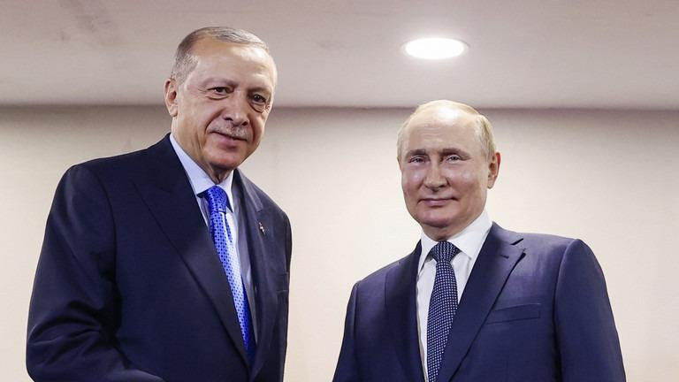 Ông Erdogan và ông Putin gặp nhau tại Iran ngày 19/7. Ảnh: AP