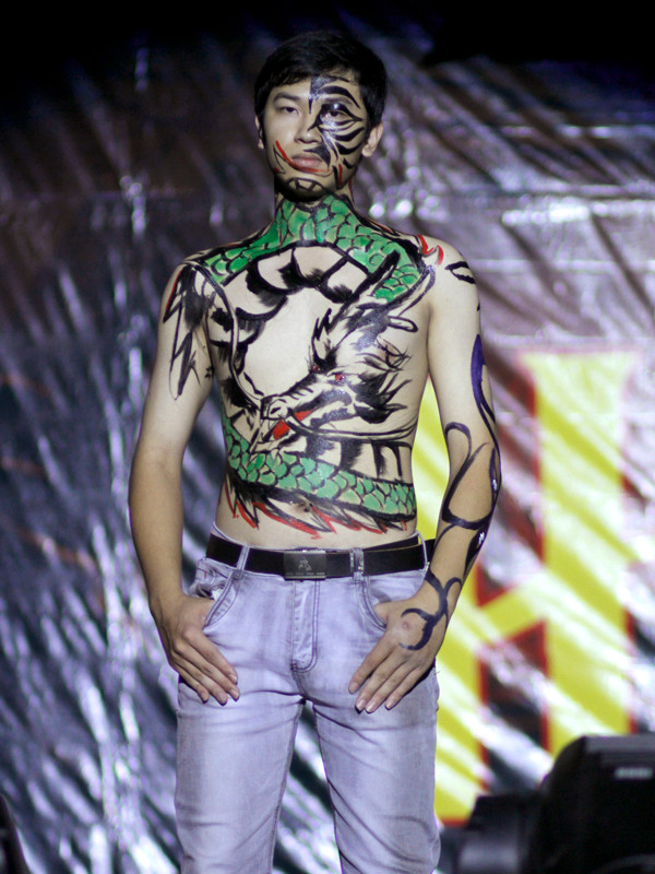 Những ma nam lại hóa thân với những hình vẽ trên thân