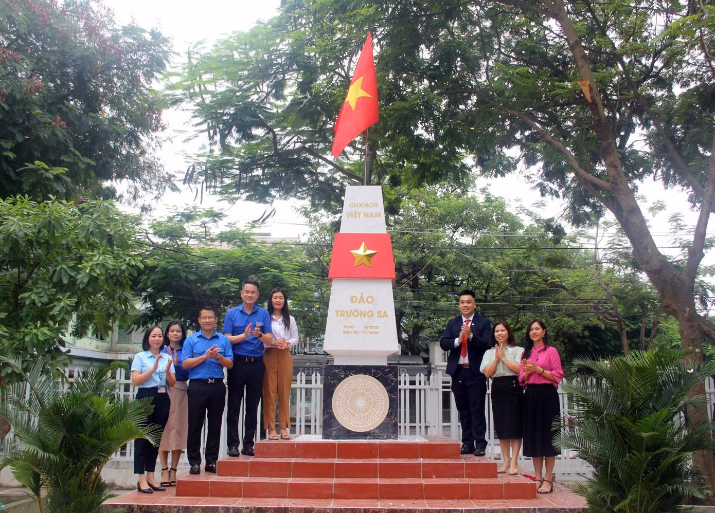 Khánh thành công trình "Cột mốc Trường Sa" tại trụ sở cơ quan Tỉnh Đoàn Vĩnh Phúc.