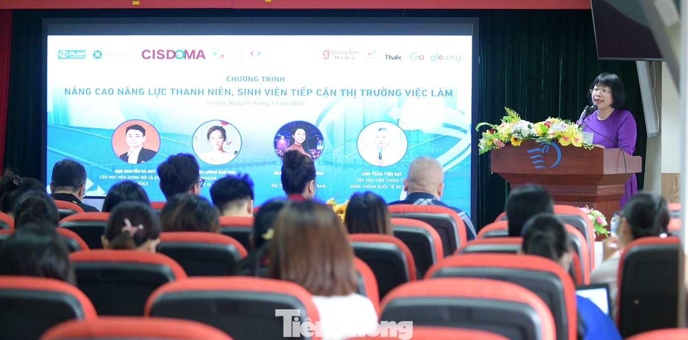 TS. Dương Kim Anh phát biểu tại chương trình. Ảnh: Xuân Tùng TS. Dương Kim Anh phát biểu tại chương trình. Ảnh: Xuân Tùng