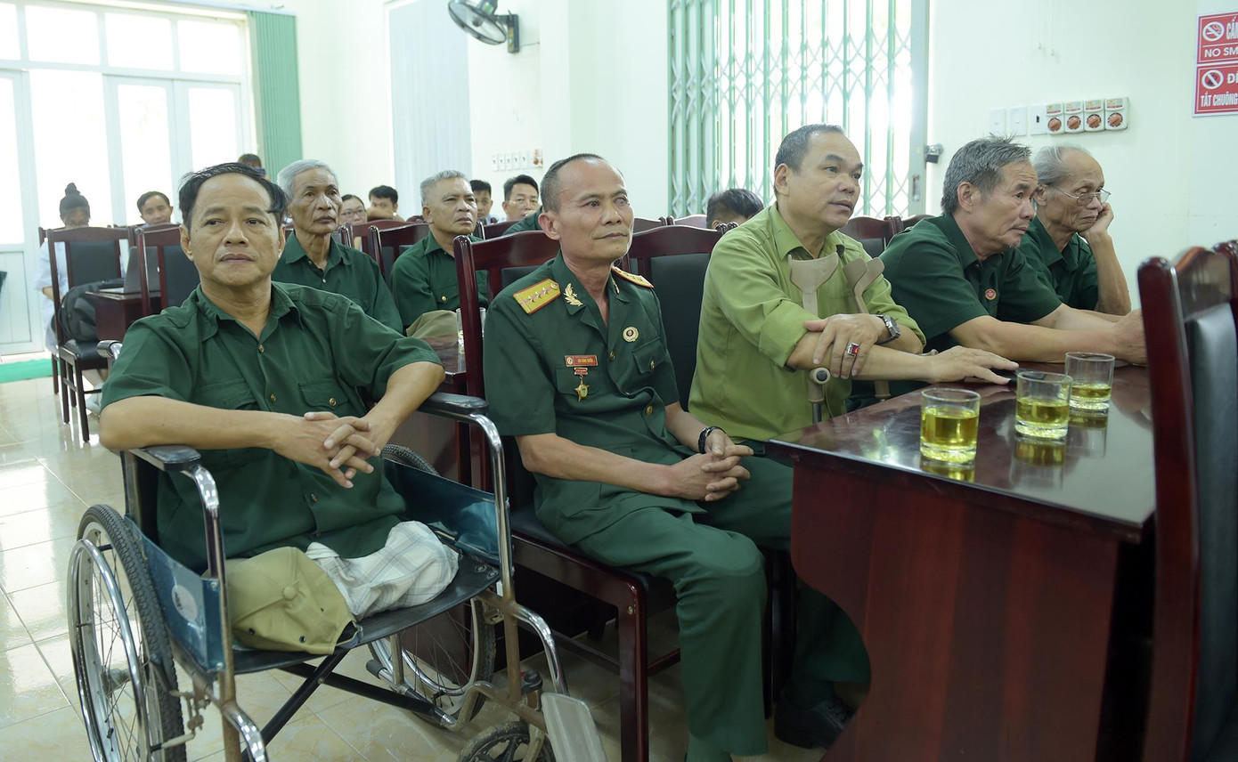 Thương binh và người có công đang được chăm sóc tại Trung tâm. Ảnh: Xuân Tùng