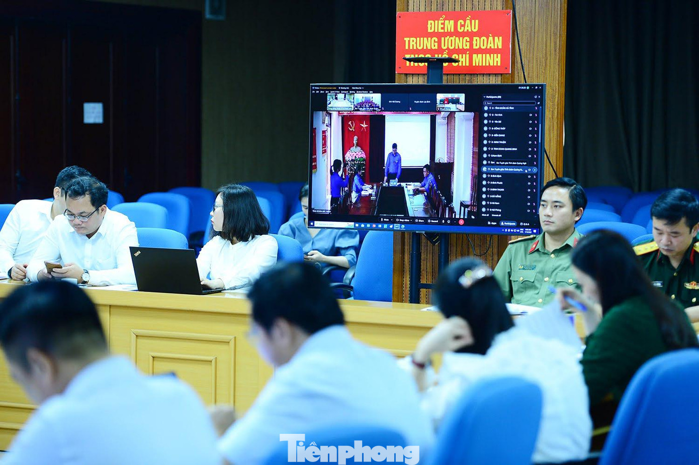 Hội nghị diễn ra theo hình thức trực tiếp kết hợp trực tuyến. Ảnh: Dương Triều