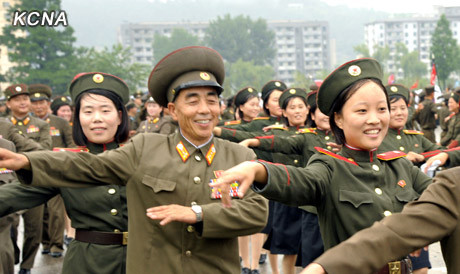 Từng bừng nhảy múa