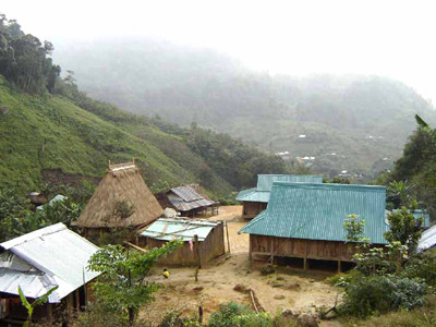 Các bản Việt - Lào nằm sát bên nhau