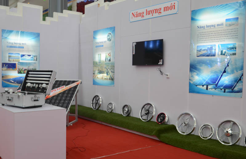 Những sản phẩm công nghệ cao được giới thiệu tại triển lãm.
