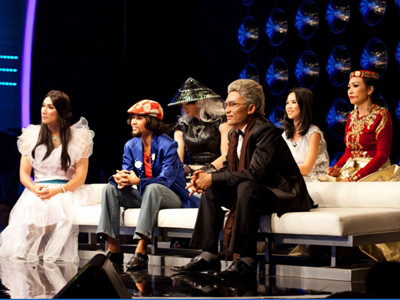 Trong tập 6, khán giả sẽ tiếp tục theo dõi những màn hóa thân thú vị như: Kyo York giả Hồ Ngọc Hà, Khởi My hóa thành Mỹ Linh, Chí Thiện làm Rihanna, còn Phương Thanh bắt chước Madonna..