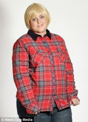 ...hay đóng vai một người đồng tính hôn, ôm ấp nhân cách 