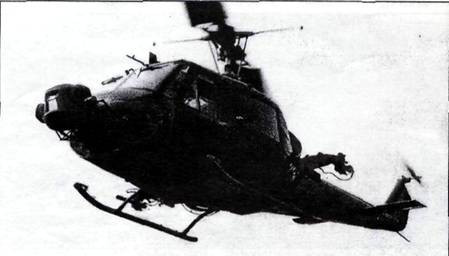 Máy bay UH-1 mang thiết bị nhìn đêm AN/ AAQ-5