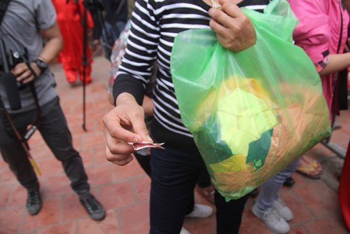 Bất chấp phản đối, Ném Thượng vẫn khai hội chém lợn ảnh 11