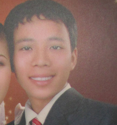 Nguyễn Đức Mạo trong bức hình cưới