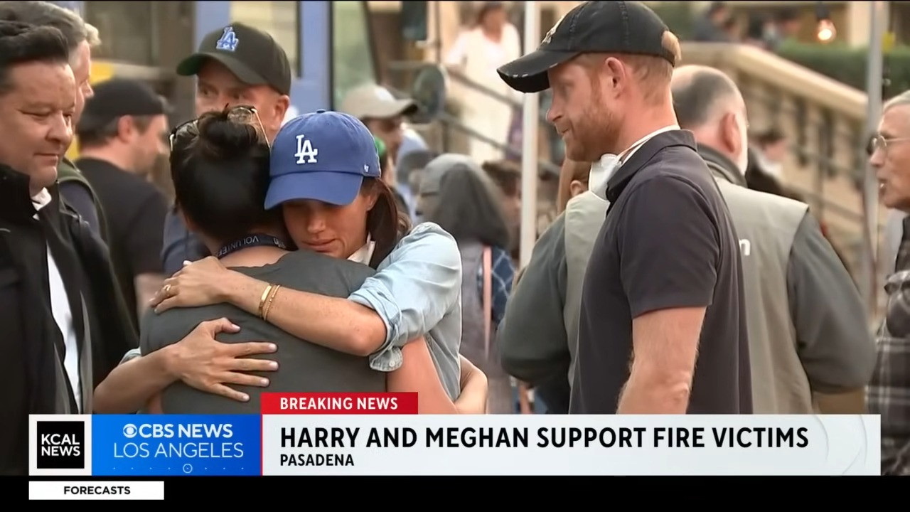 Harry và Meghan gây chú ý với hoạt động giúp đỡ nạn nhân cháy rừng ở Los Angeles. Harry và Meghan gây chú ý với hoạt động giúp đỡ nạn nhân cháy rừng ở Los Angeles.