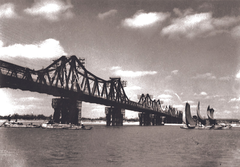 Cầu Long Biên (1958)