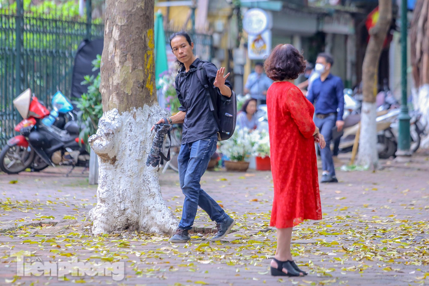 Đây cũng là mùa kiếm bạc của dân chụp ảnh dịch vụ, studio. Đây cũng là mùa kiếm bạc của dân chụp ảnh dịch vụ, studio.