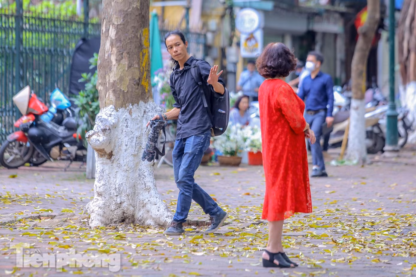 Đây cũng là mùa kiếm bạc của dân chụp ảnh dịch vụ, studio. Đây cũng là mùa kiếm bạc của dân chụp ảnh dịch vụ, studio.
