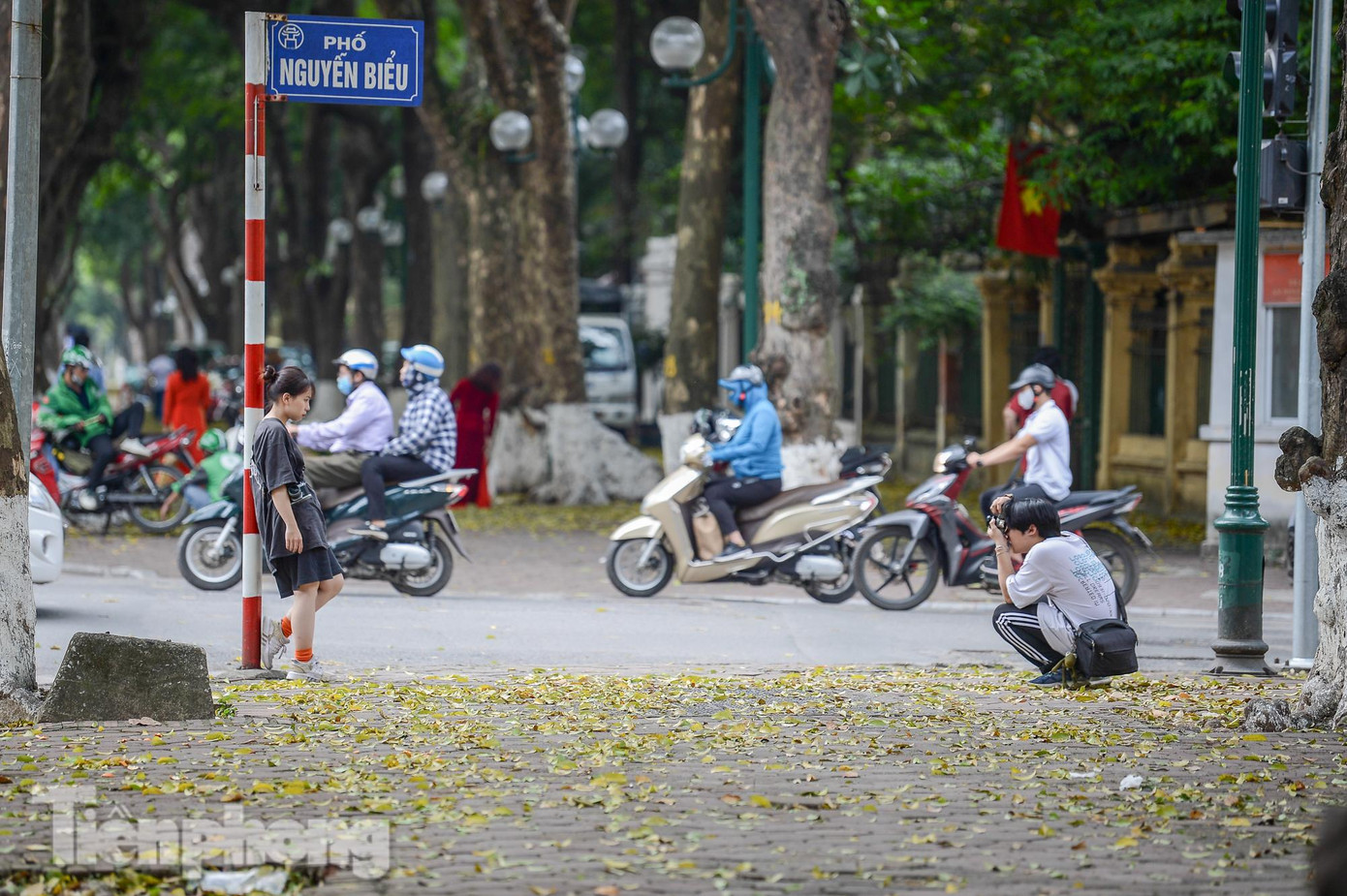 Khung cảnh thơ mộng trước khi Thủ đô bước vào hè. Khung cảnh thơ mộng trước khi Thủ đô bước vào hè.
