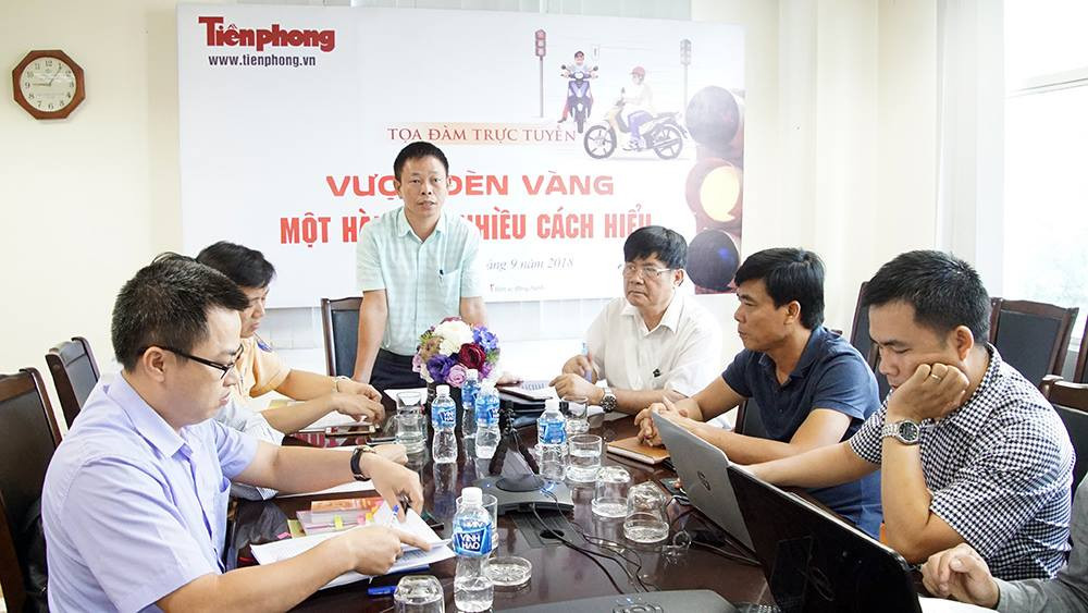 Tọa đàm 'Dừng đèn vàng - một hành vi, nhiều cách hiểu' ảnh 10